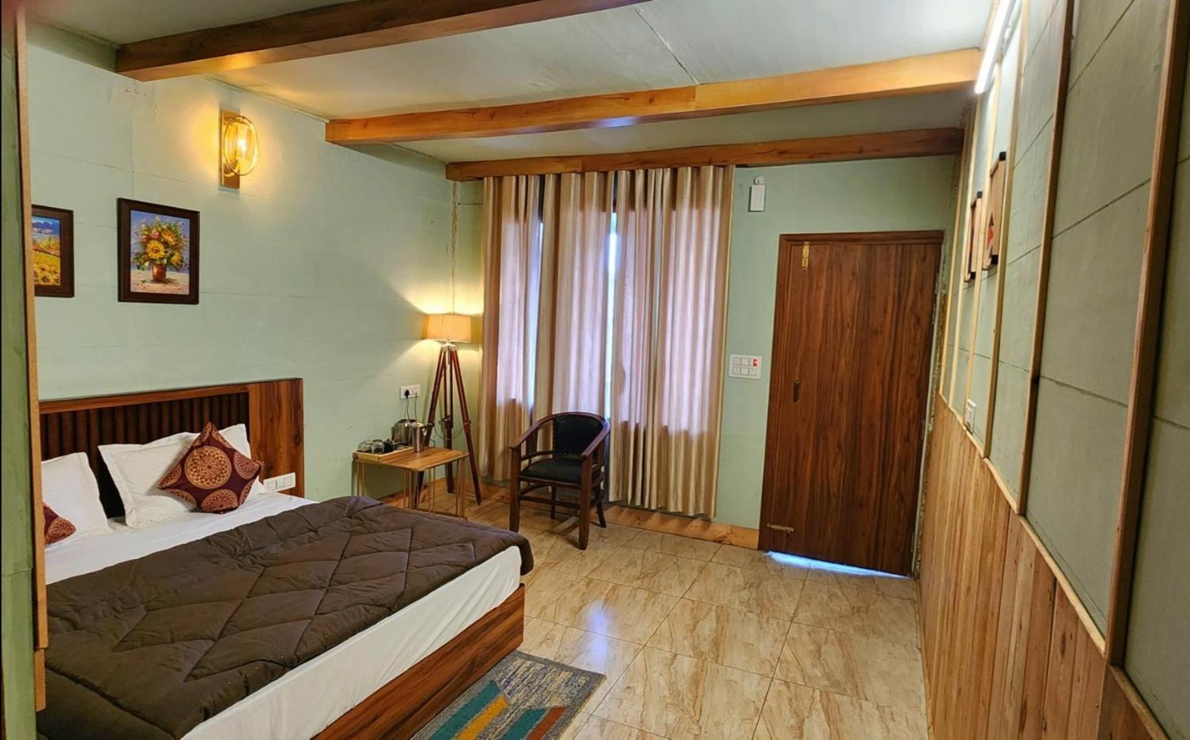 The Mystic Pines Hotel Nainital Eksteriør billede