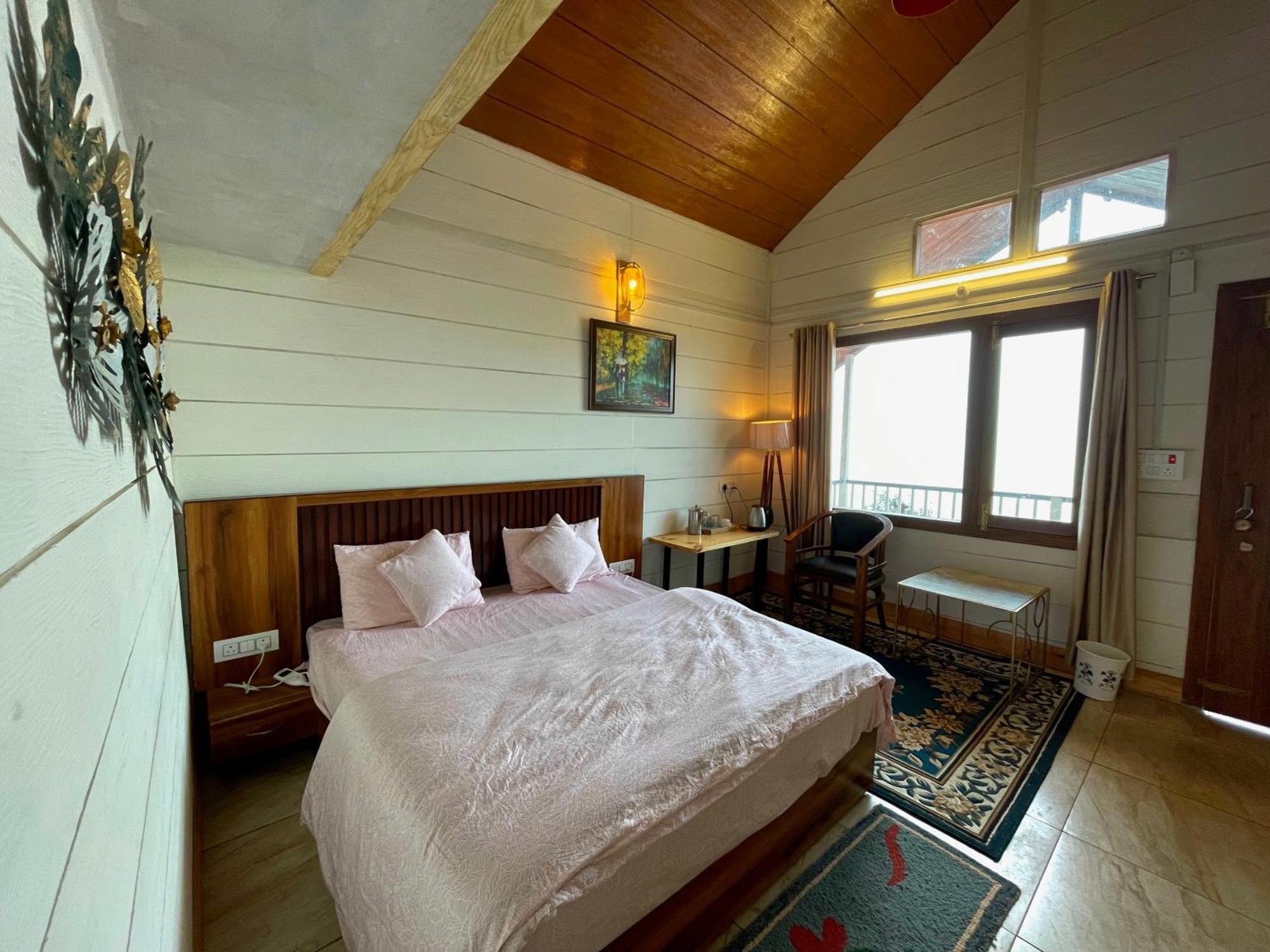The Mystic Pines Hotel Nainital Eksteriør billede